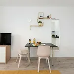 Superapart Belwederska A Ministudio, Balcony, Kitchen, Pet-friendly, Tv & Wifi Daire *