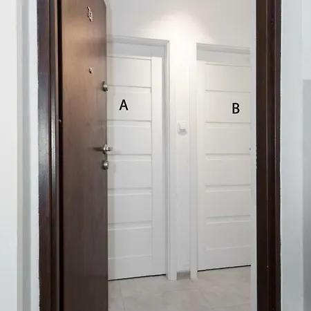 아파트 Superapart Belwederska A Ministudio, Balcony, Kitchen, Pet-friendly, Tv & Wifi 바르샤바