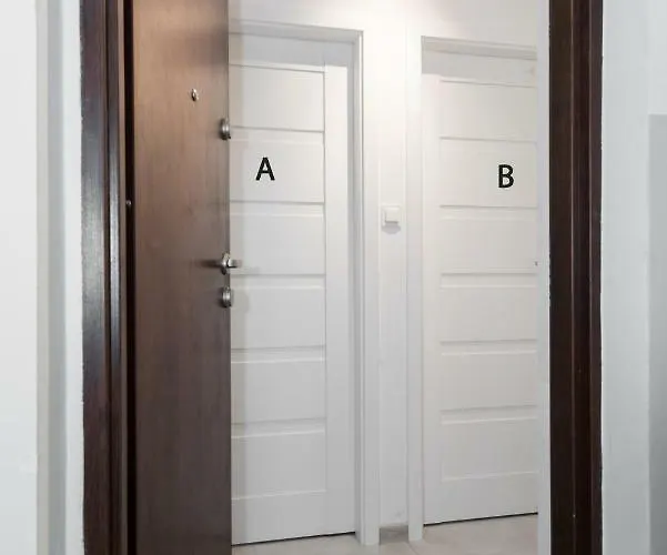 شقة Superapart Belwederska A Ministudio, Balcony, Kitchen, Pet-friendly, Tv & Wifi وارسو