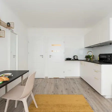 Superapart Belwederska A Ministudio, Balcony, Kitchen, Pet-friendly, Tv & Wifi דירה